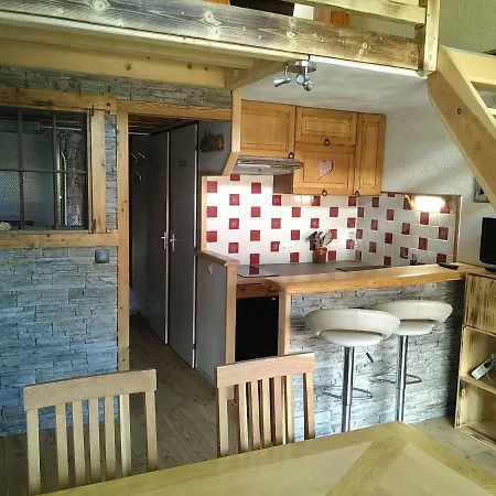 Le Nant Apartment *